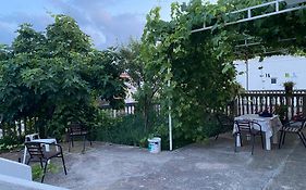 Guest House In Utjeha